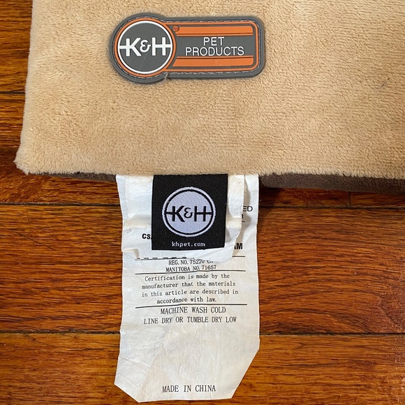 K&H Thermo-Kitty Mat (Heated Pet Bed) 12.5 x 24 Inches - Picture 6 of 10